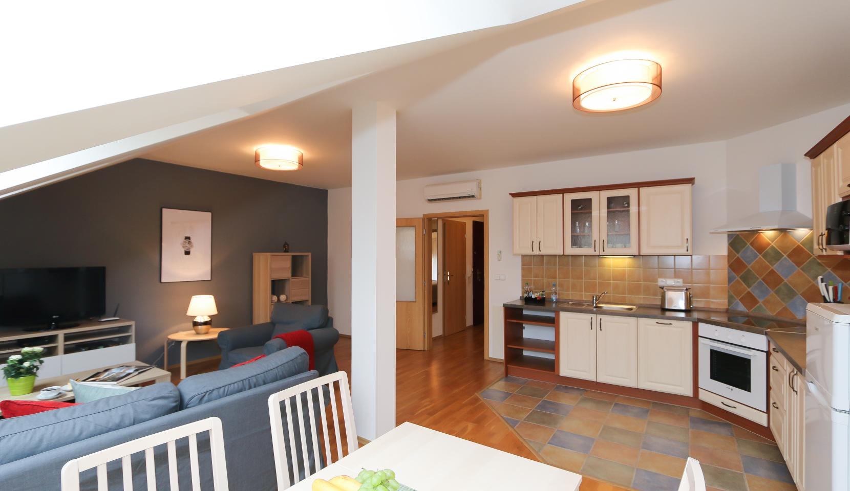 Kitchen Dining area