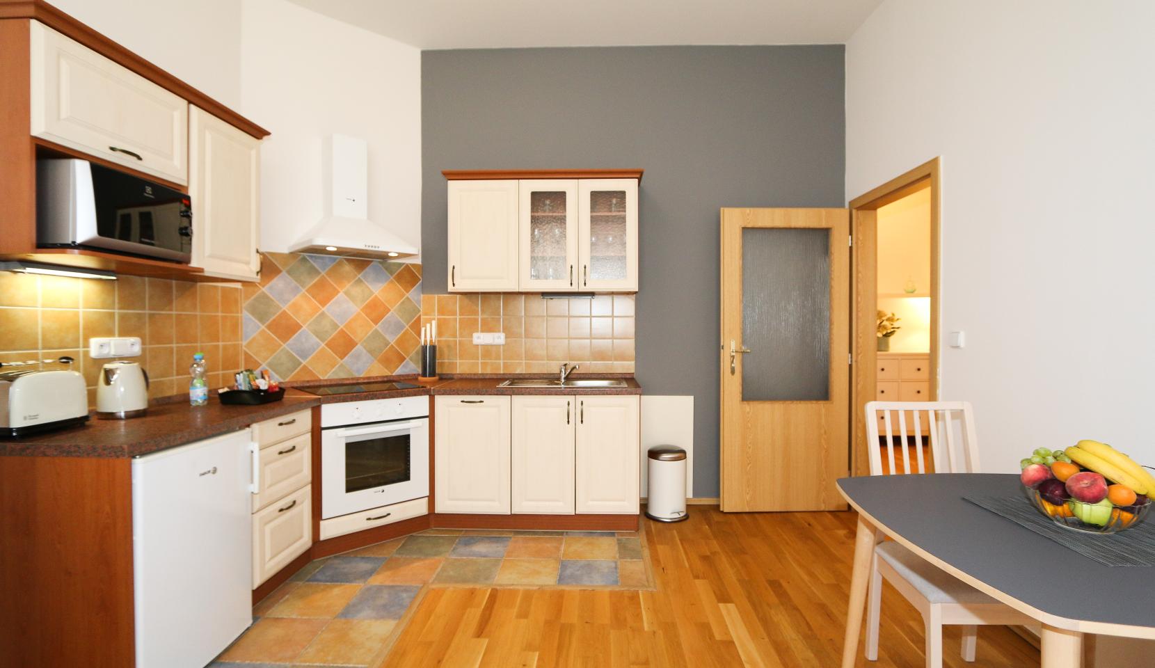 Kitchen area 2